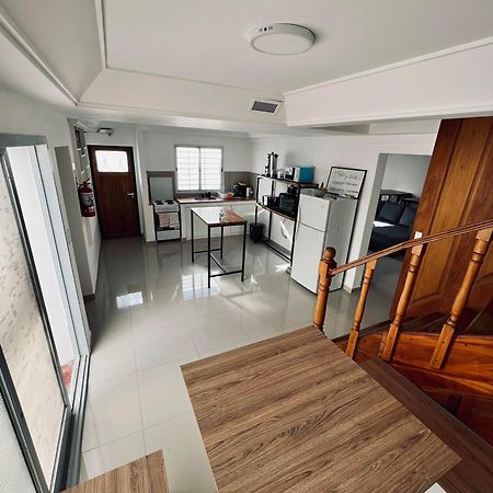 Black Star Art Hostel Neuquen Ngoại thất bức ảnh