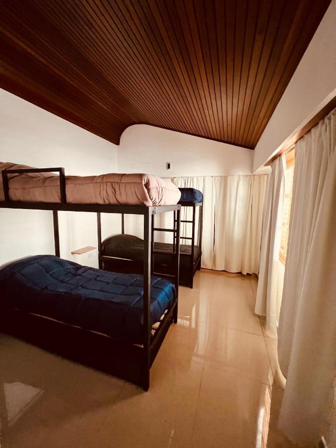Black Star Art Hostel Neuquen Ngoại thất bức ảnh