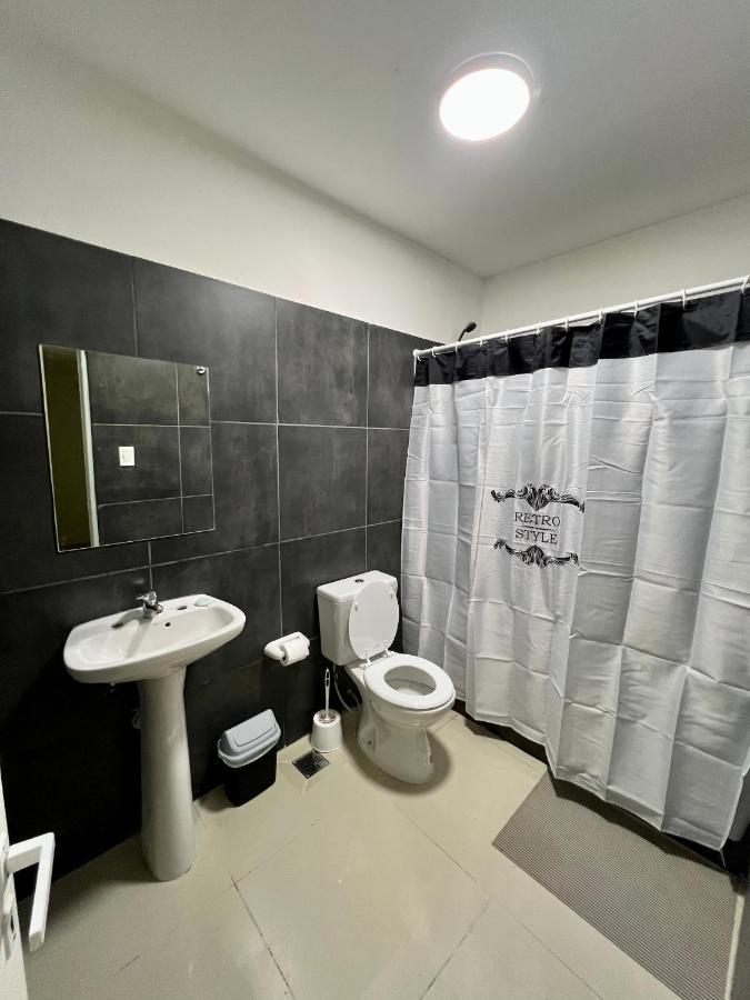 Black Star Art Hostel Neuquen Ngoại thất bức ảnh