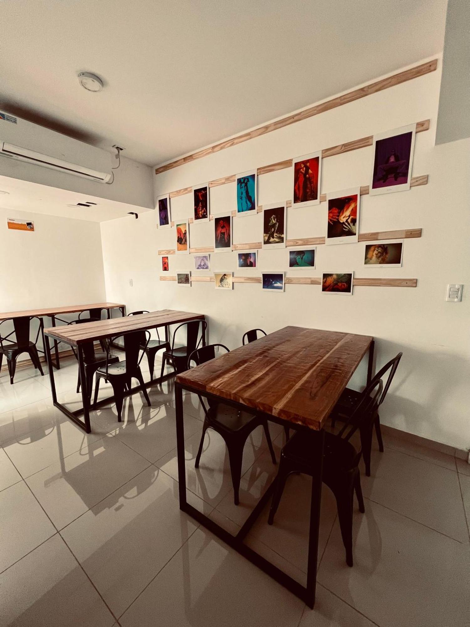 Black Star Art Hostel Neuquen Ngoại thất bức ảnh
